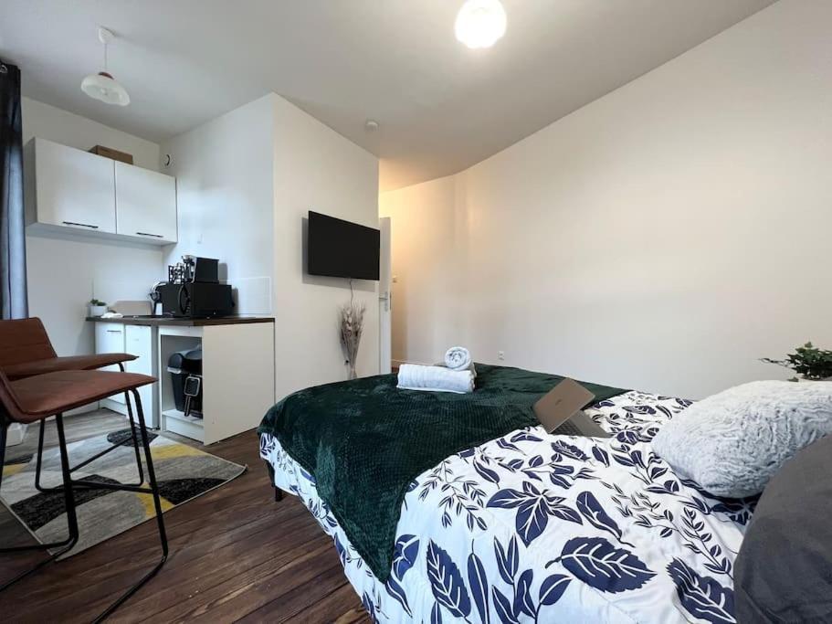 Apartamento Le Petit Nid A 2 Min Gare / Centre Meulan Exterior foto